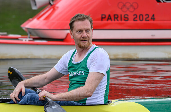 Ministerpräsident Kretschmer trainiert mit Kanu-Olympiasieger