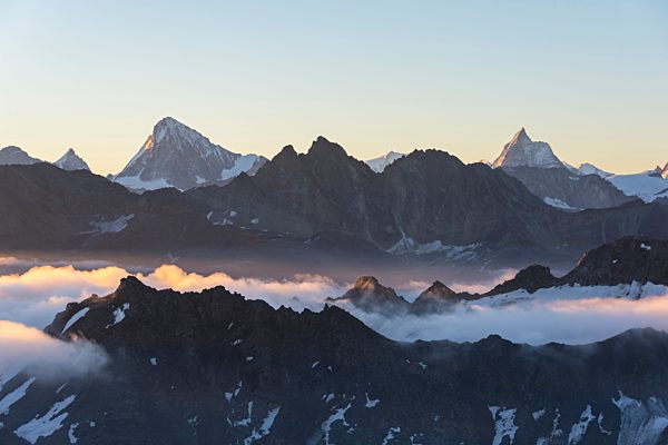Wallis Sonnenaufgang  Mont-Fort