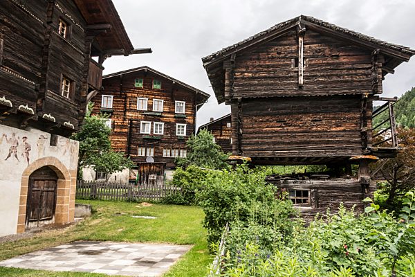 Wallis Ernen Tellenhaus