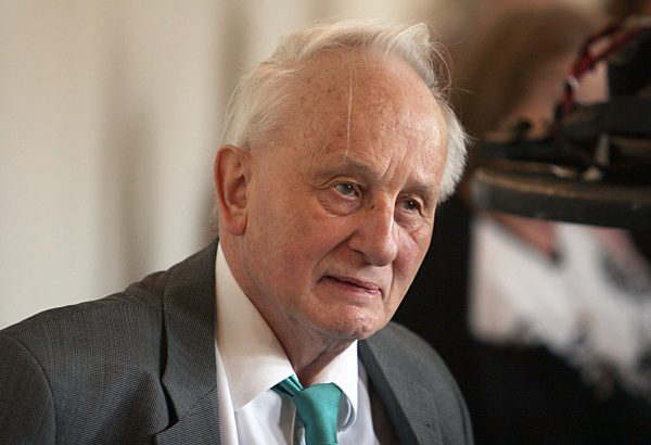 Der deutsche Schriftsteller Rolf Hochhuth, aufgenommen am 29.03...