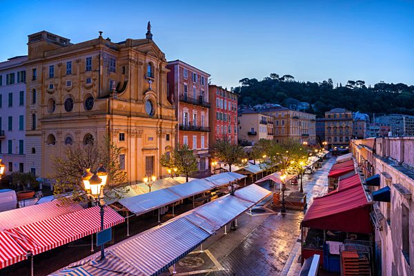 France, Provence-Alpes-Cote d'Azur, Nice, Old town, Cours Saleya, market at dawn