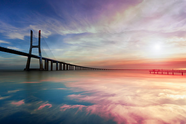 Portugal, Lisbon, Vasco da Gama bridge in the morning