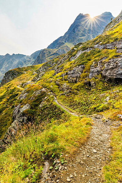 Steep footpath at Hochjoch pass