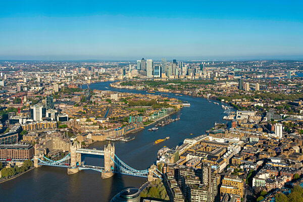 UK, England, London, Elevated view of river Thames winding through Canary Wharf