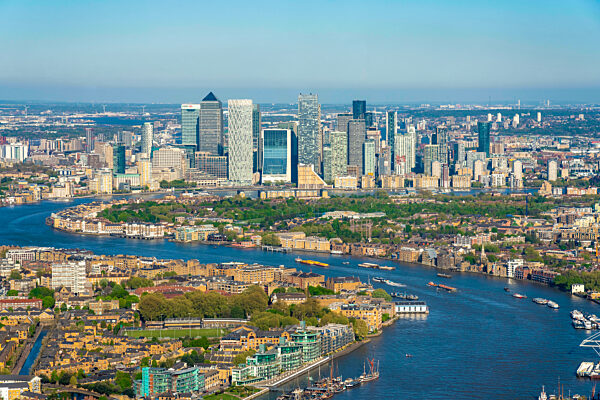 UK, England, London, Elevated view of river Thames winding through Canary Wharf