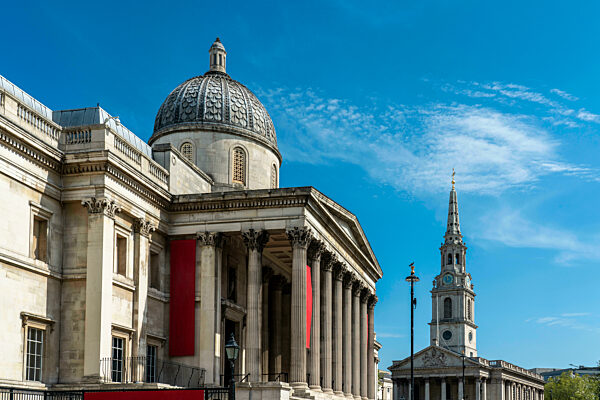 UK, England, London, Entrance of National Gallery on Trafalgar Square