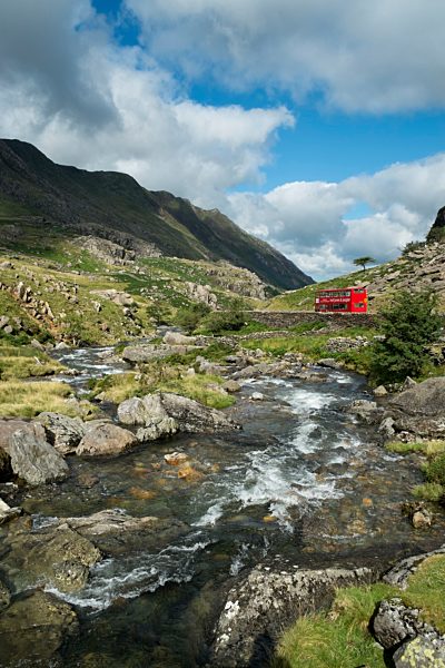 Great Britian, Wales, mountain stream at Llanberis Pass at Snowdonia National Park