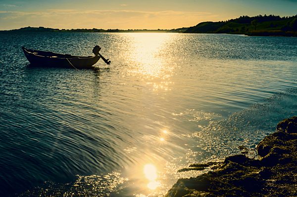 Germany, Mecklenburg-Vorpommern, View of boat at beach