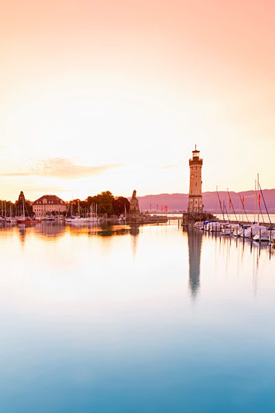 Germany, Bavaria, View of lighthouse at Lindau