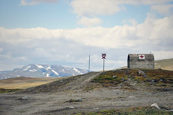 Sweden, Gaeddede, Mountain shelter at Vildmarksvaegen at Stekenjokk plateau