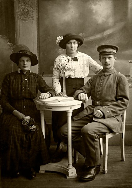 Germany, historical engagement photography with mother-in-law from beginning of 20th century