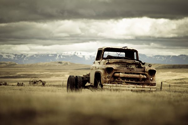 Iceland, Old truck near Hvitserkur