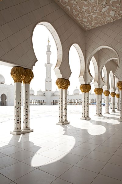 United Arab Emirates, Abu Dhabi, View of Sheikh Zayed Mosque