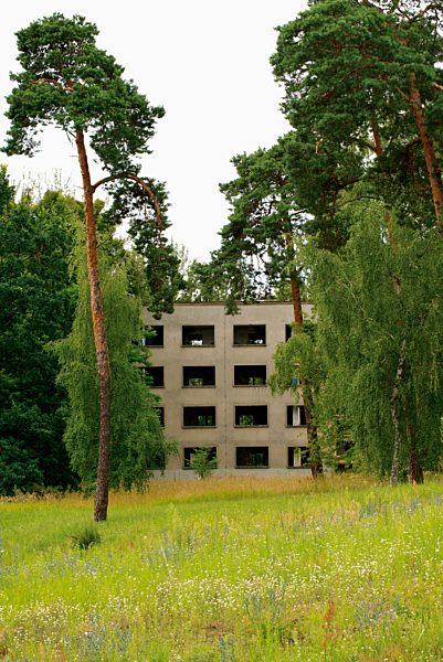 Germany, Brandenburg, Wustermark, Olympic village 1936, facade of decaying concrete tower block