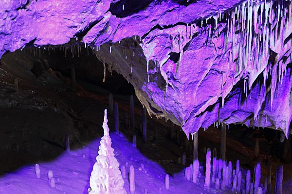 Germany, Bavaria, Franconia, Upper Franconia, Franconian Switzerland, View of Teufelshoehle cave