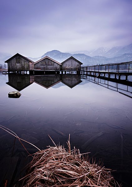 Germany, Bavaria, Bathhouses on Lake Kochelsee
