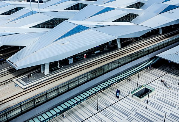 Austria, Vienna, view to roof construction of main station from above