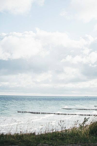 Germany, Nienhagen, view to the sea with breakwaters