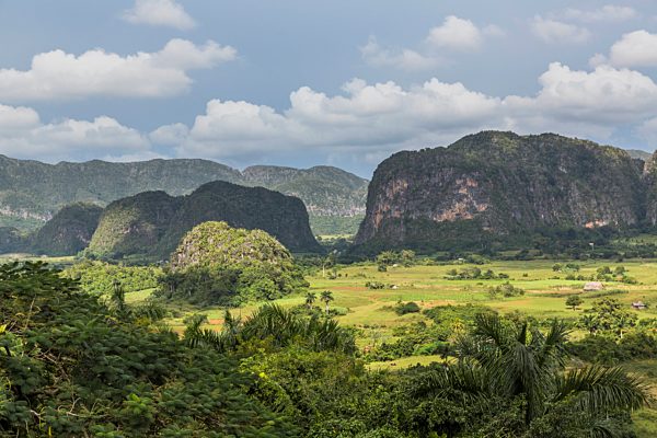 Cuba, Pinar del Rio, Sierra de los Organos, Valle de Vinales