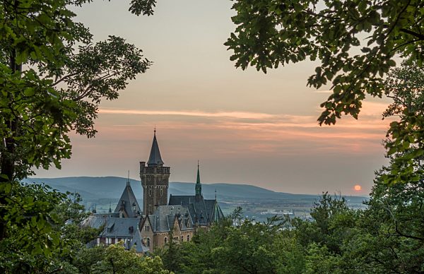 Germany, Wernigerode, view to Wernigerode Castle in the evening