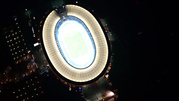 Nachtluftbild Sportstätten-Gelände der Arena des Stadion Olympiastadion in Berlin