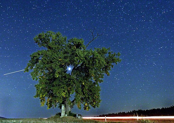 Rare sky spectacle: Mars in all time closeness