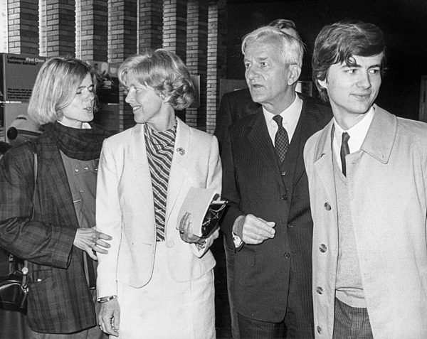 Richard von Weizsäcker zum neuen Bundespräsidenten gewählt - 1984