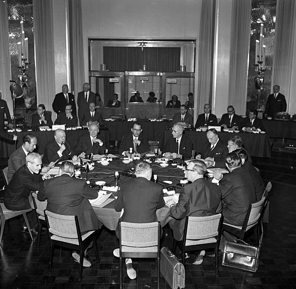 EWG-Finanzminister beraten in Baden-Baden