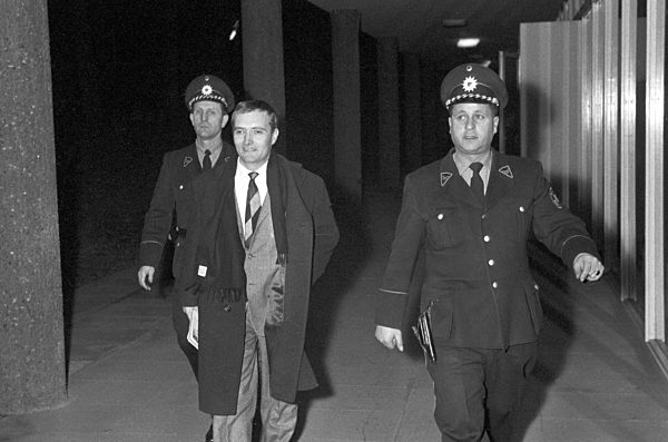 Rudolf Augstein bleibt weiterhin in Haft