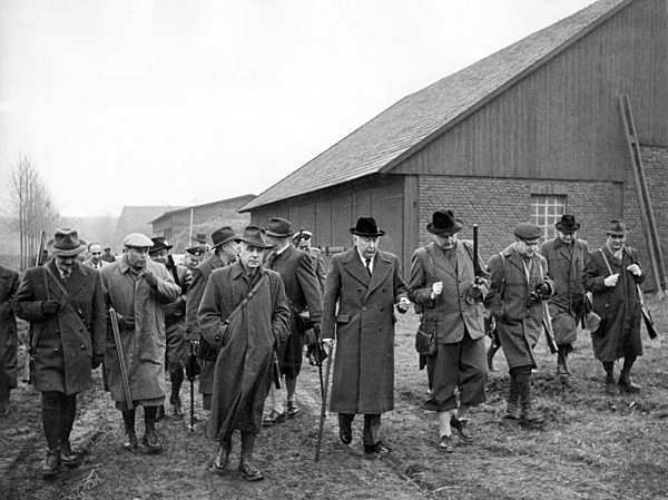 Federal President Theodor Heuss on "Diplomatenjagd"