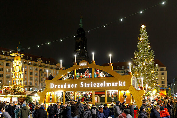 Striezelmarkt Dresden