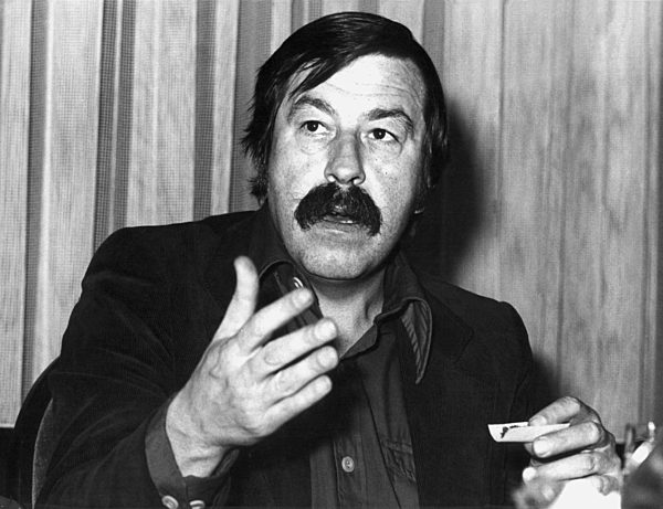 Günter Grass talks about the case Biermann