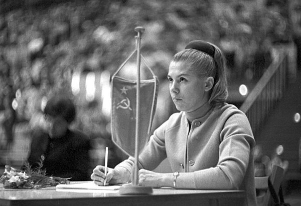 Turnen - Länderkampf DDR-UdSSR 1970 Schwerin - Larissa Latynina