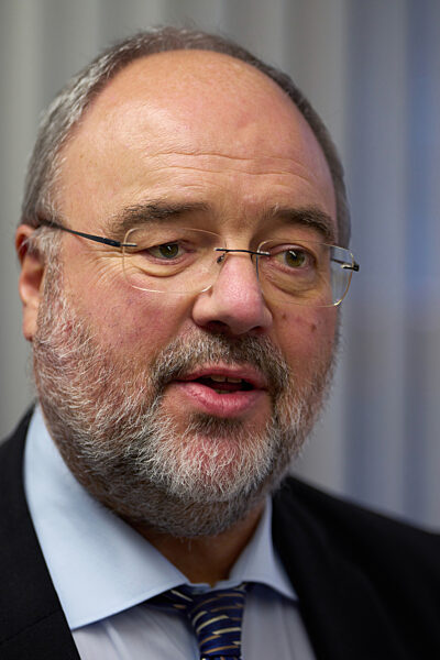 Gefälschte Hitler-Tagebücher an Bundesarchiv übergeben