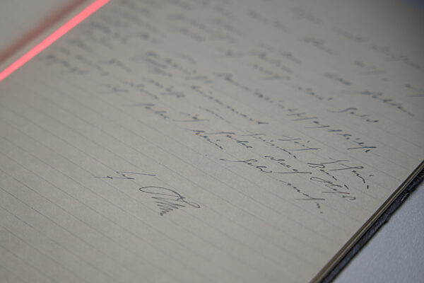 Gefälschte Hitler-Tagebücher an Bundesarchiv übergeben