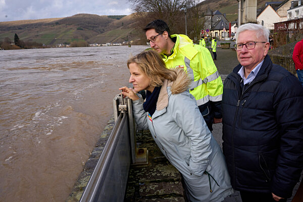 Hochwasser in Rheinland-Pfalz - Zell