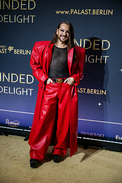 Premiere "Blinded by delight" im Friedrichstadt-Palast