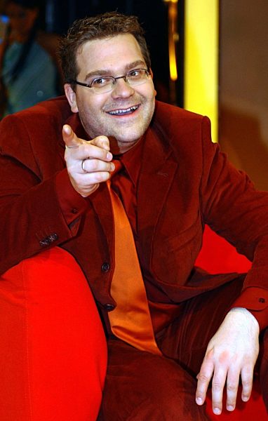 Elton bei "Stefan sucht den Super-Grand-Prix-Star 2004"