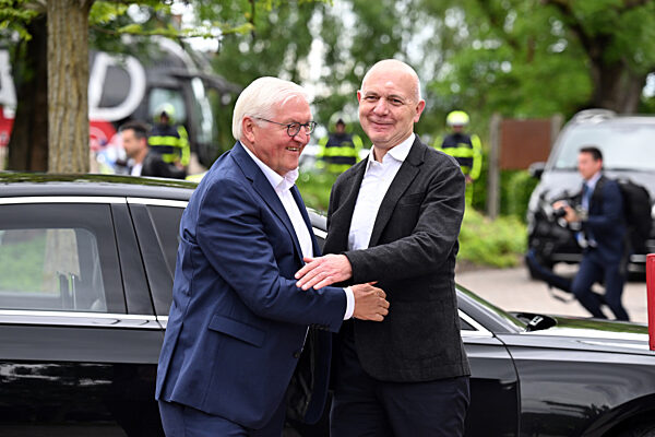 Nationalmannschaft in Blankenhain - Bundespräsident