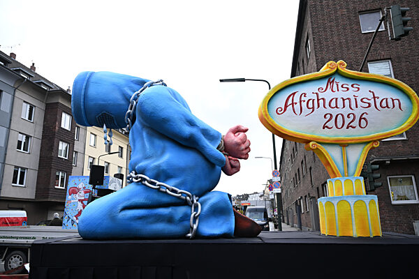 Rosenmontag am Rhein - Düsseldorf