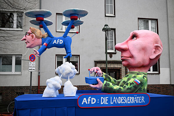 Rosenmontag am Rhein - Düsseldorf