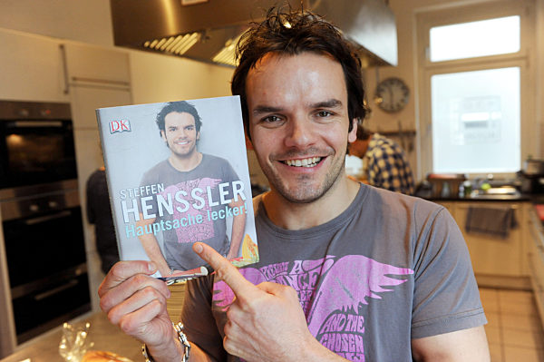 TV-Koch Steffen Henssler stellt Buch vor