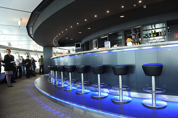 Berliner Fernsehturm für 1,5 Millionen Euro umgebaut