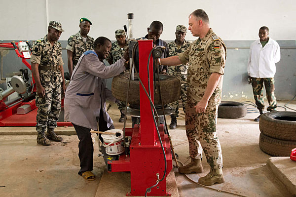 Bundeswehr bildet Soldaten Malis aus