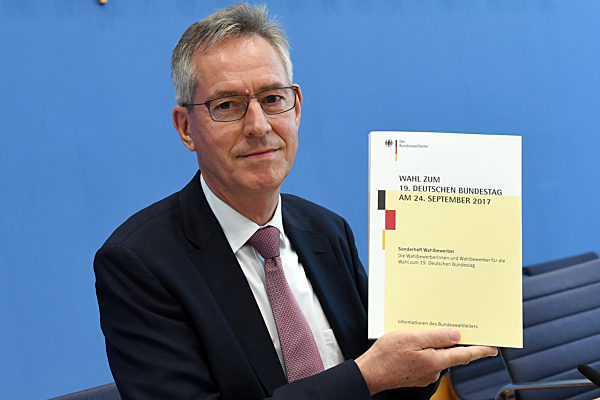 Bundeswahlleiter Dieter Sarreither