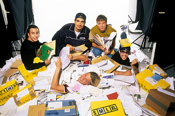 Backstreet Boys (l-r): Howie Dorough, Kevin Richardson, Nick Carter, Brian Littrell, Alexander James McLean