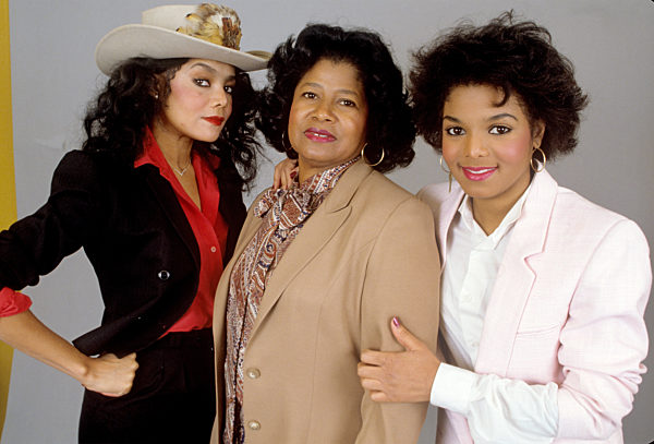 (l-r): La Toya Jackson, Katherine Jackson, Janet Jackson