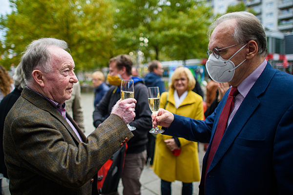 Eröffnung «Bücherkiste Peter Sodann» in Magdeburg