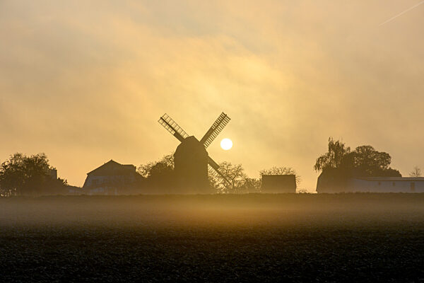 Sonnenaufgang in Wolmirstedt