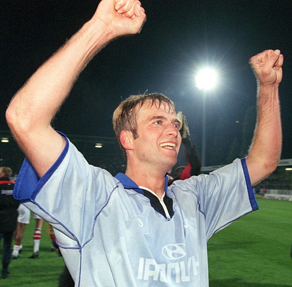 Fußball: Mainzer Jürgen Klopp im Jubel